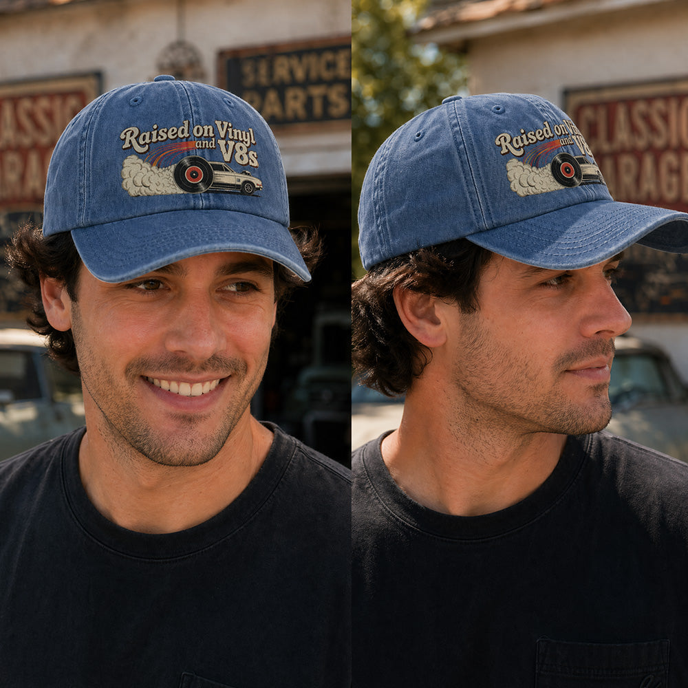 🏽🏽Siste dag, tidsbegrenset 49 % rabatt – «Raised on Vinyl and V8s» – en klassisk brodert baseballcaps designet for bilentusiaster.