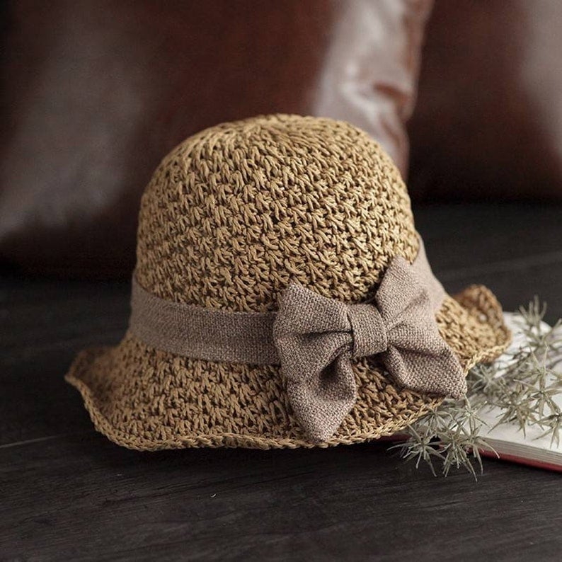🎀 Siste salgsdag! 49 % RABATT 👒 | Retro stråhatt med sløyfe – sammenleggbar og pustende, et must-have for sommeren.