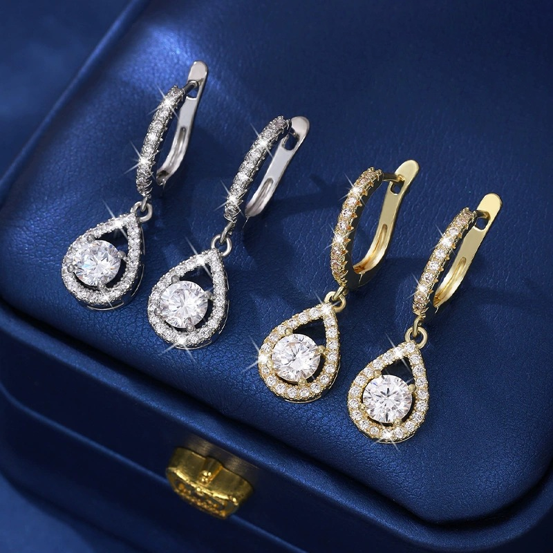 ✨✨Elegante dråpeformede anhengsøreringer