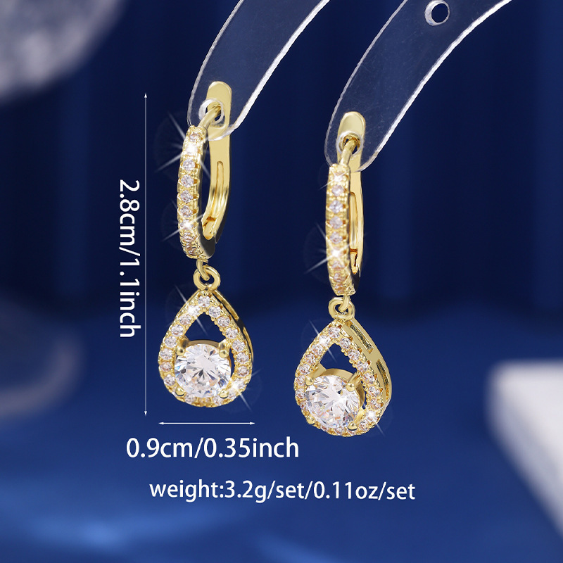 ✨ Elegante dråpeformede øredobber